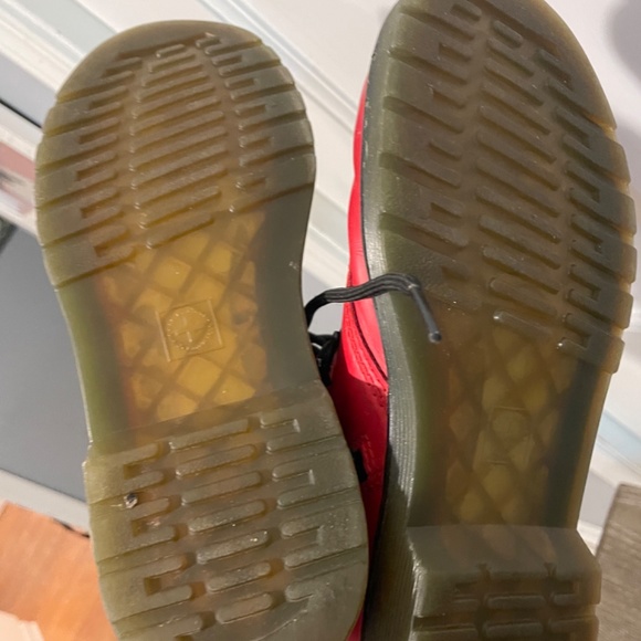 Dr Martens Youth Girls True Red Air Wair Patent Leather Lamper Combat Boots 4 - Picture 5 of 5